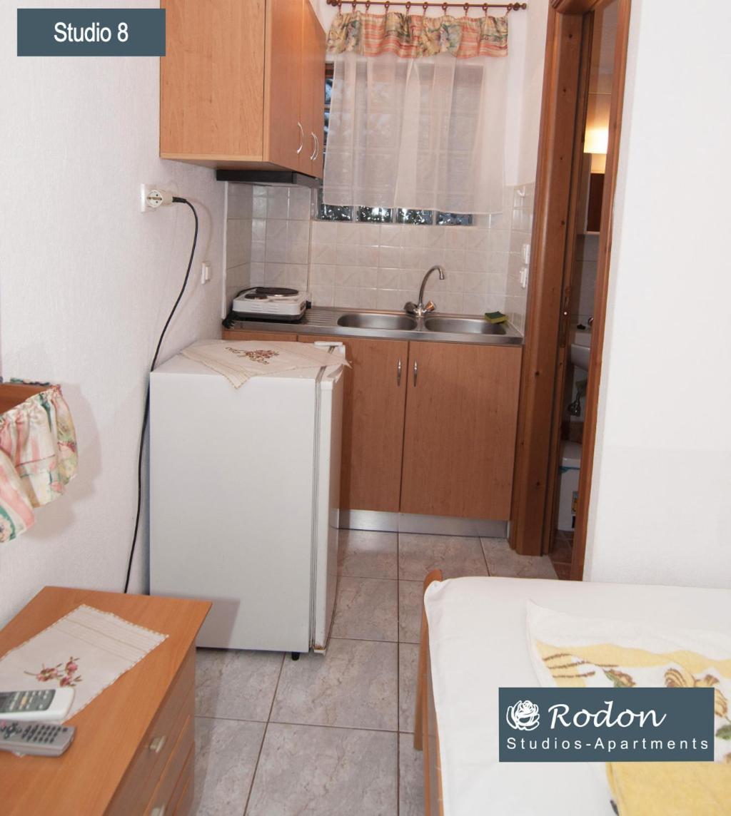 Rodon Apartments - S Avdimioti Nea Roda Dış mekan fotoğraf