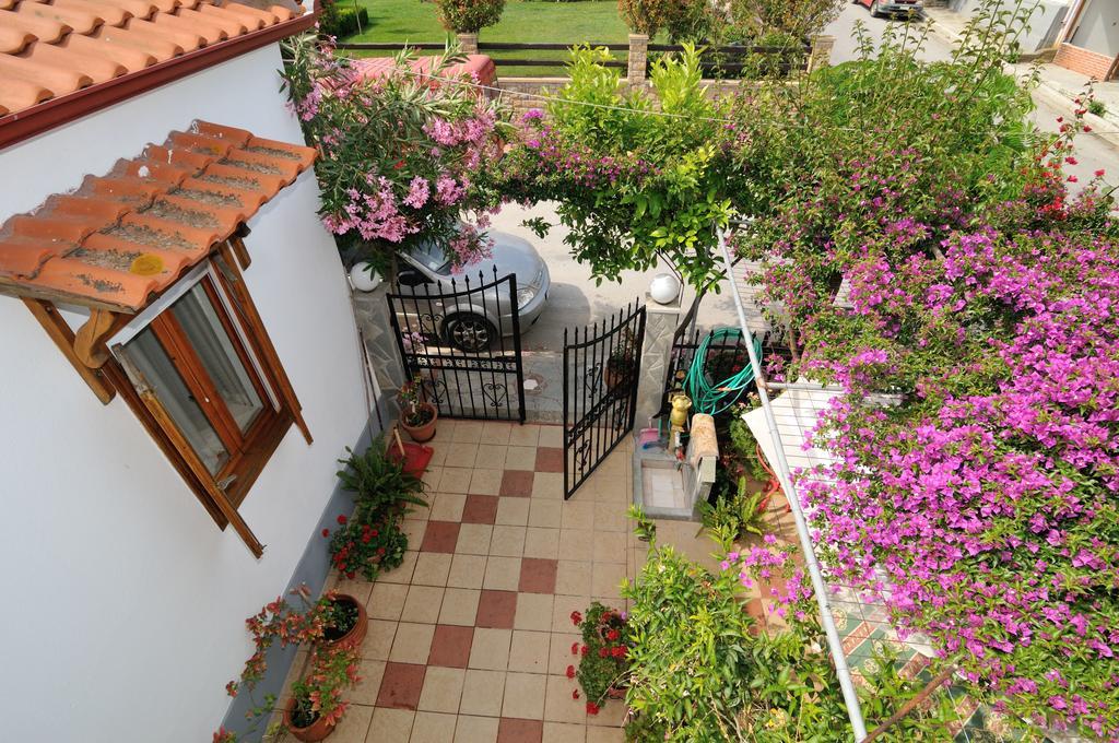 Rodon Apartments - S Avdimioti Nea Roda Dış mekan fotoğraf